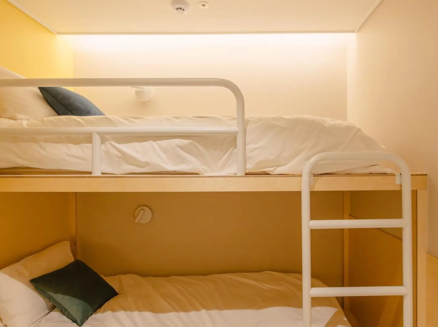 Hithere City Myeongdong Seoul Hostel