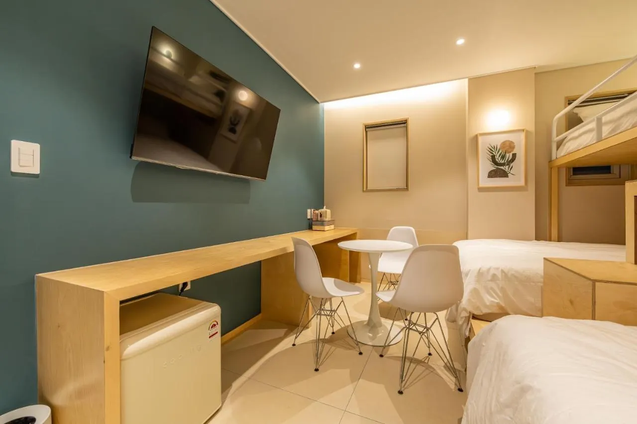 Hithere City Myeongdong Seoul Hostel